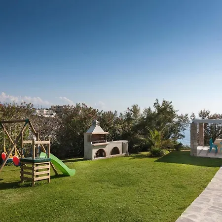 Chryssi Villa Terszanász